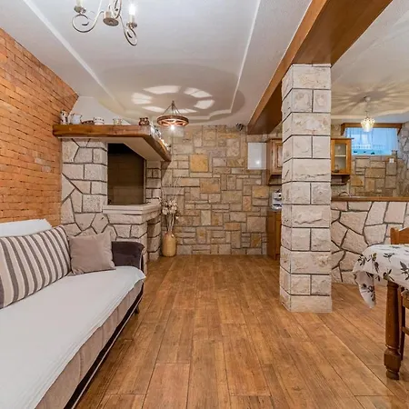 Apartment Jurasic Orlec