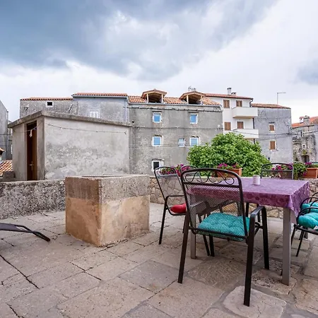 Apartment Jurasic Orlec