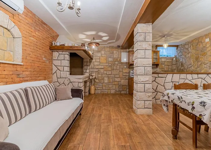 Apartment Jurasic Orlec